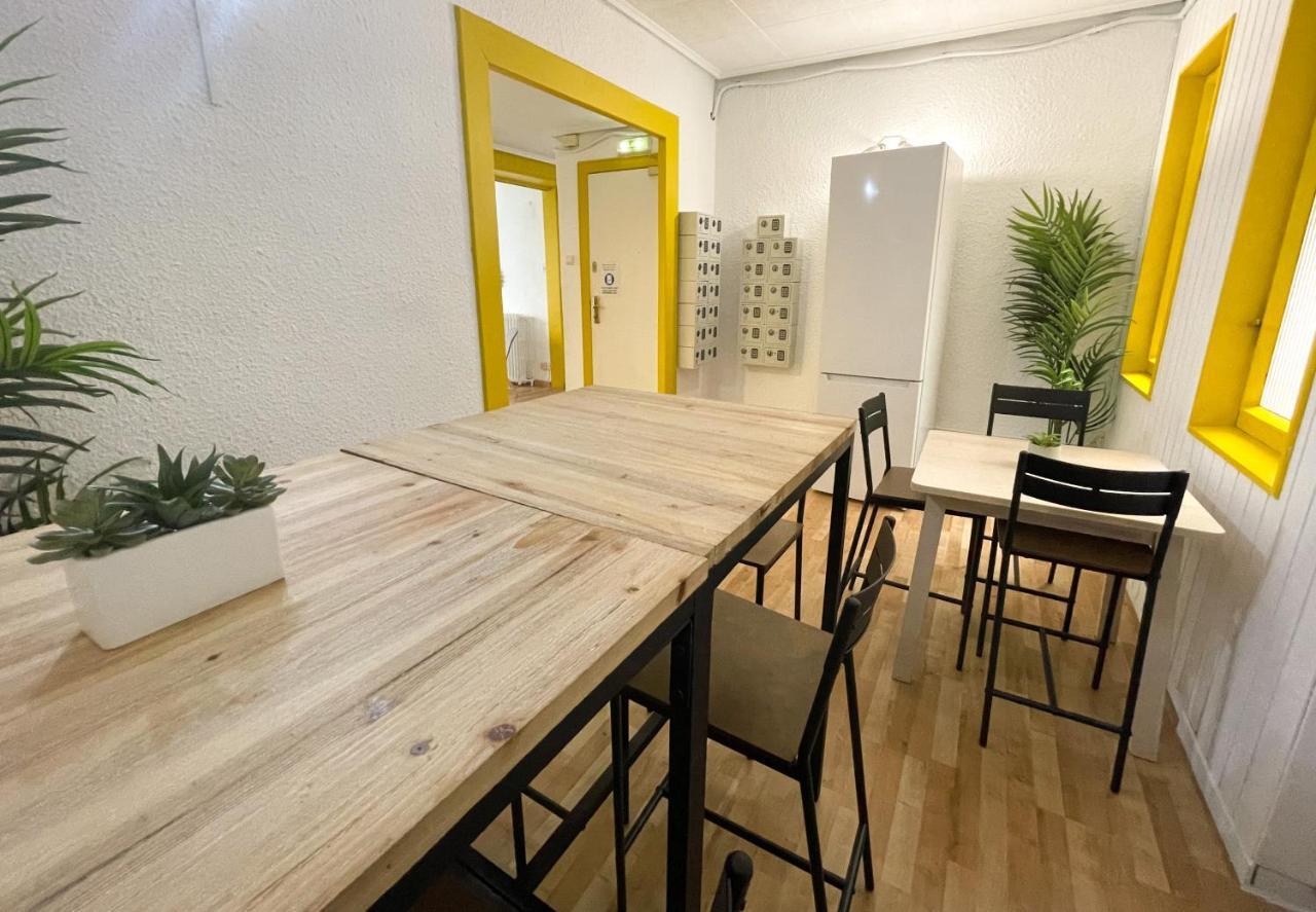 Az The Bridge Hostel - Coliving Zaragoza Eksteriør bilde