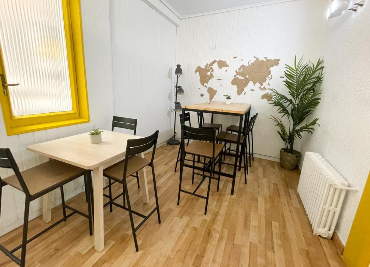 Az The Bridge Hostel - Coliving Zaragoza Eksteriør bilde