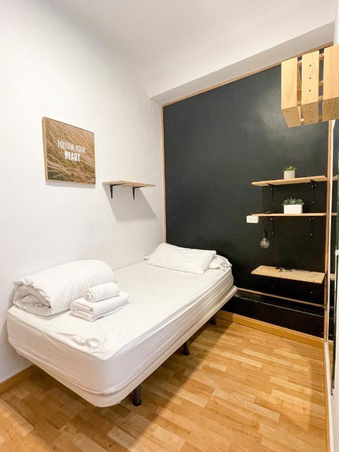 Az The Bridge Hostel - Coliving Zaragoza Eksteriør bilde