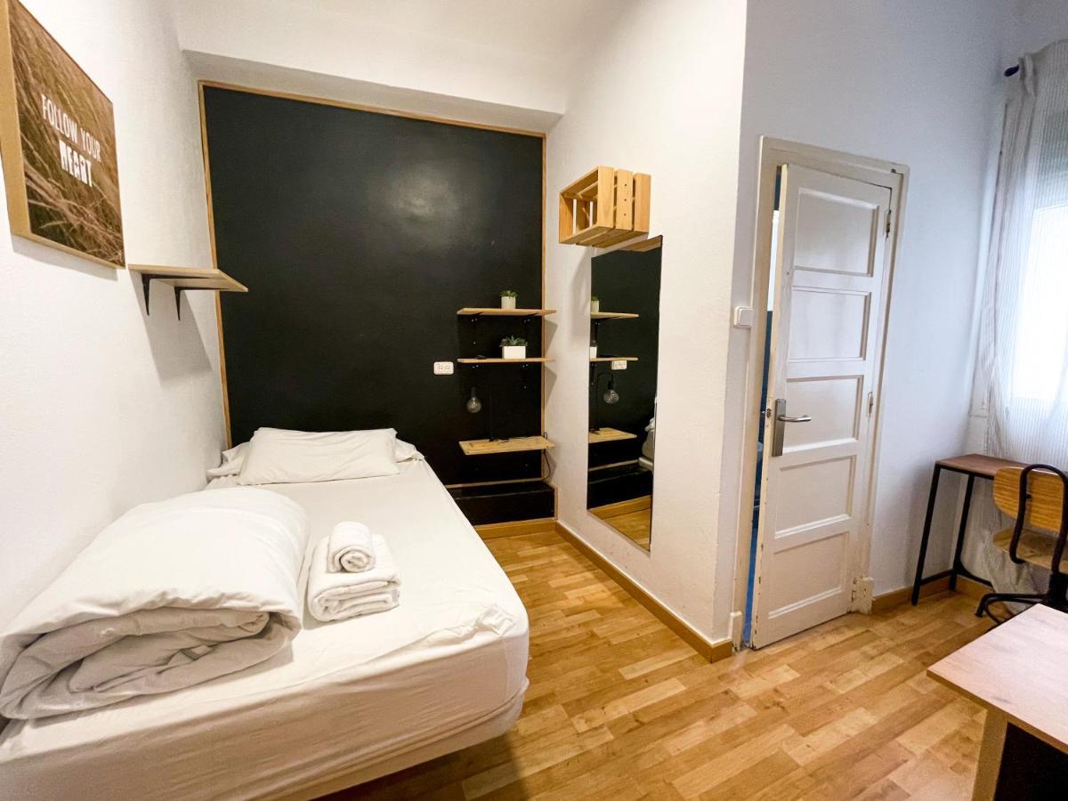 Az The Bridge Hostel - Coliving Zaragoza Eksteriør bilde