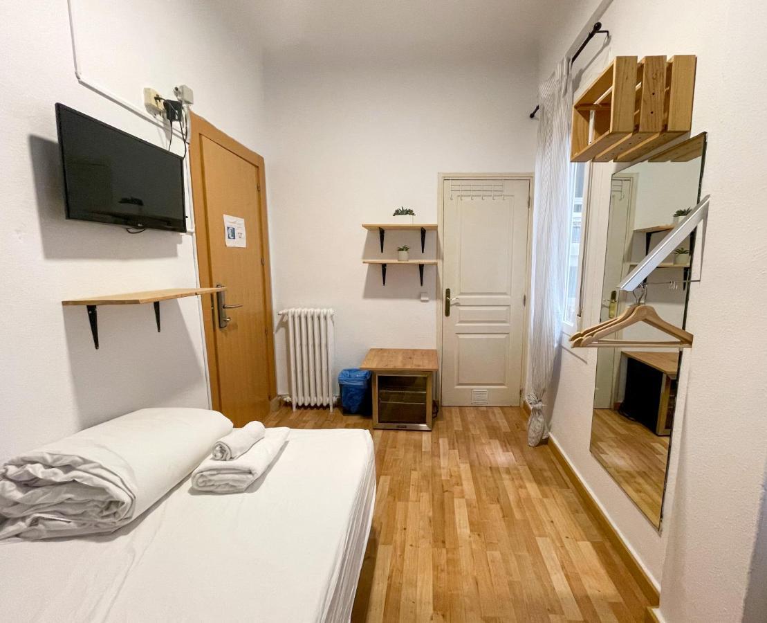 Az The Bridge Hostel - Coliving Zaragoza Eksteriør bilde