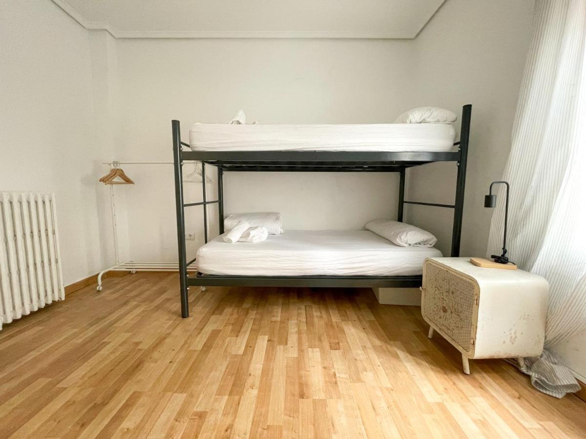 Az The Bridge Hostel - Coliving Zaragoza Eksteriør bilde